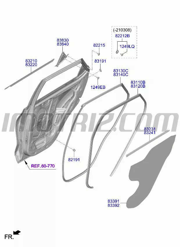 Moldura Triangular Puerta Trasera Der Kia Sonet